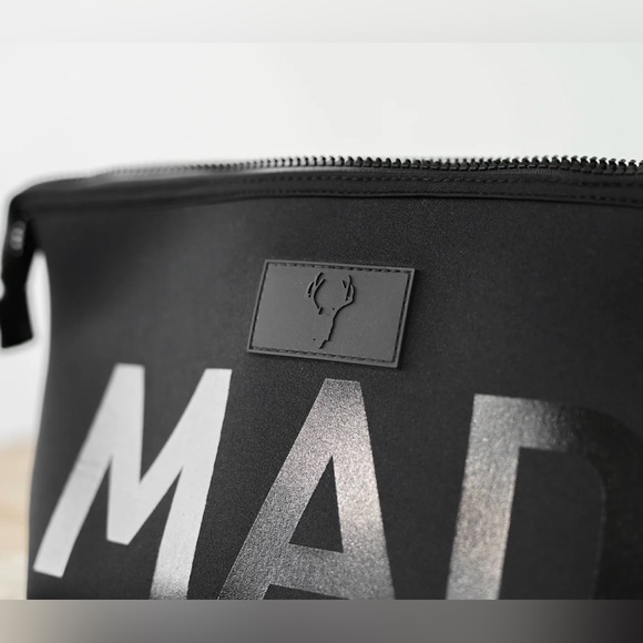 Mad Rabbit Toiletry Bag - Picture 2 of 7
